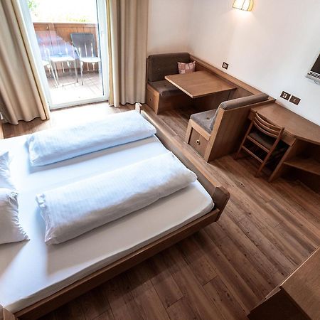 Hotel Zum Loewen - Al Leone Meltina Ngoại thất bức ảnh