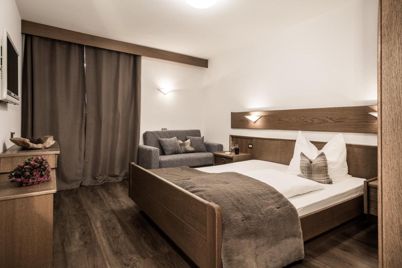 Hotel Zum Loewen - Al Leone Meltina Ngoại thất bức ảnh