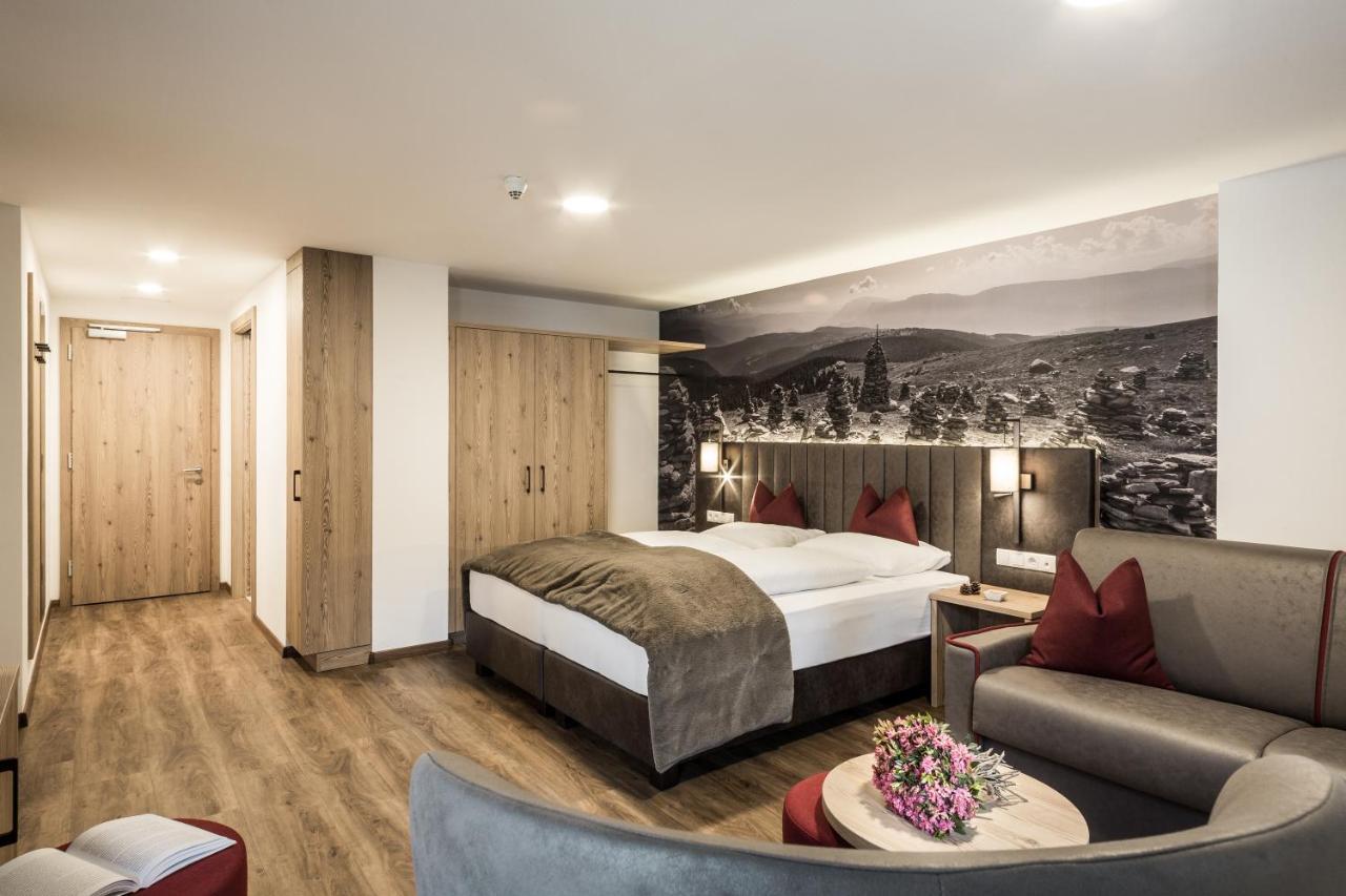 Hotel Zum Loewen - Al Leone Meltina Ngoại thất bức ảnh