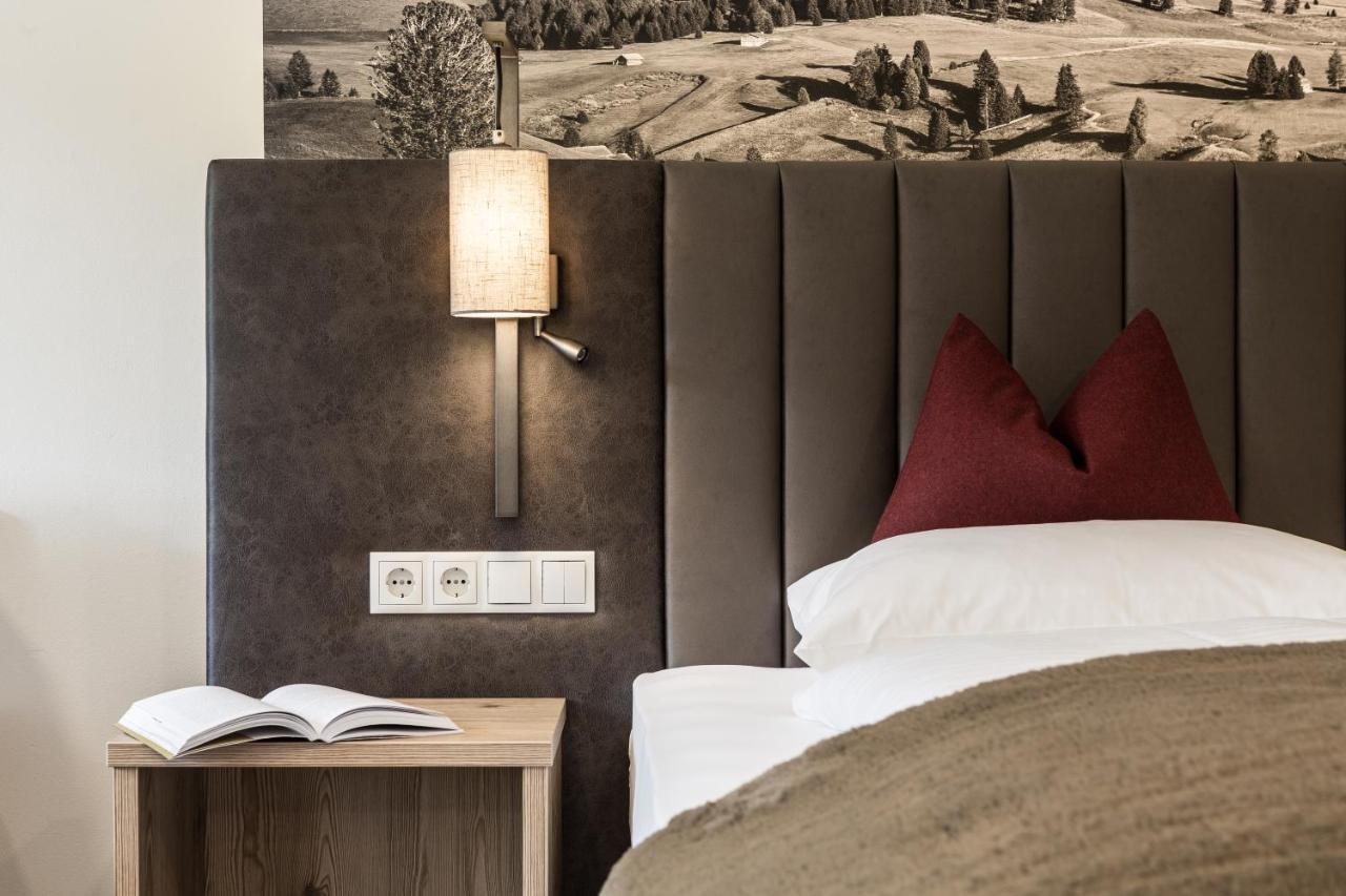 Hotel Zum Loewen - Al Leone Meltina Ngoại thất bức ảnh