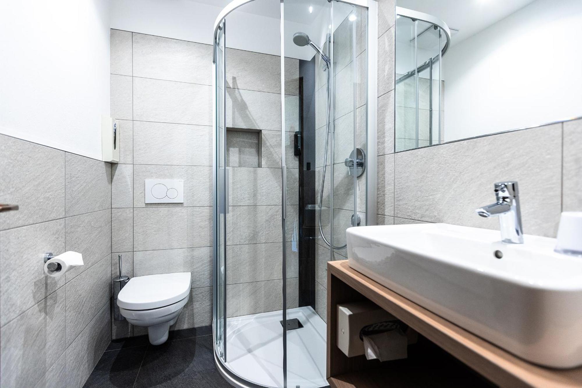 Hotel Zum Loewen - Al Leone Meltina Ngoại thất bức ảnh