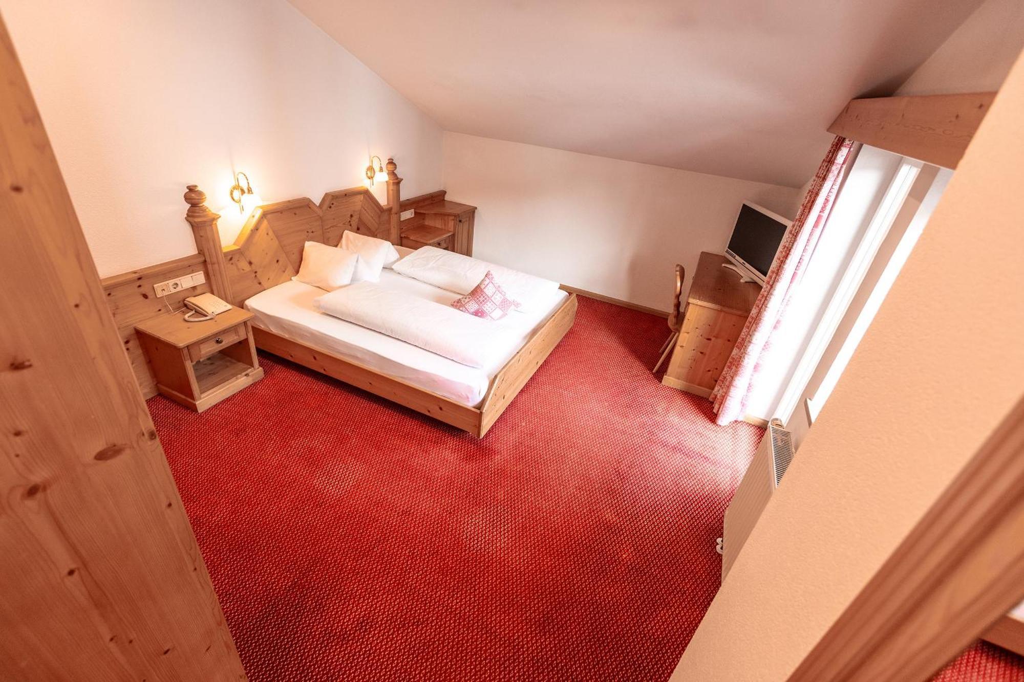 Hotel Zum Loewen - Al Leone Meltina Ngoại thất bức ảnh