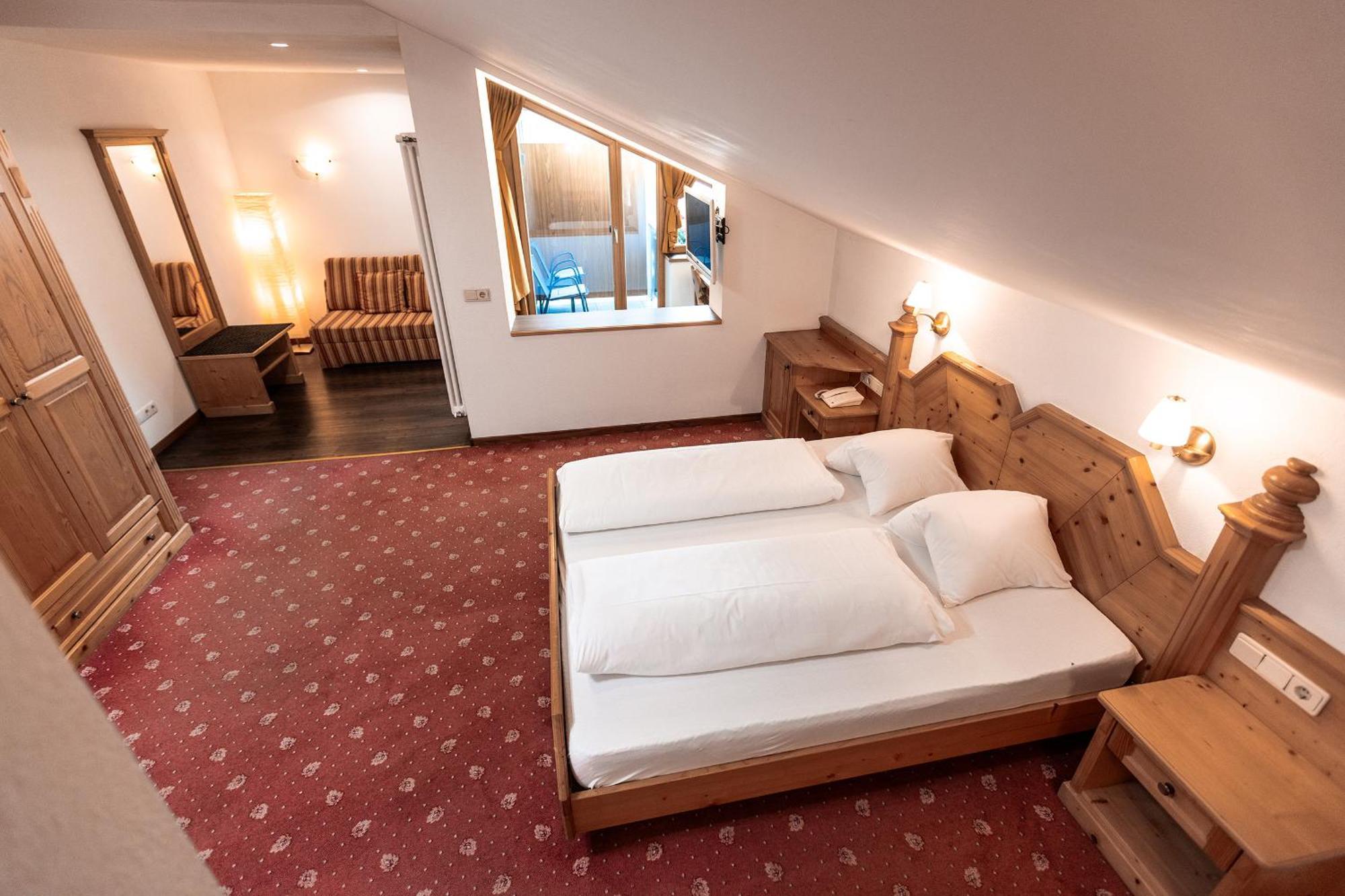 Hotel Zum Loewen - Al Leone Meltina Ngoại thất bức ảnh