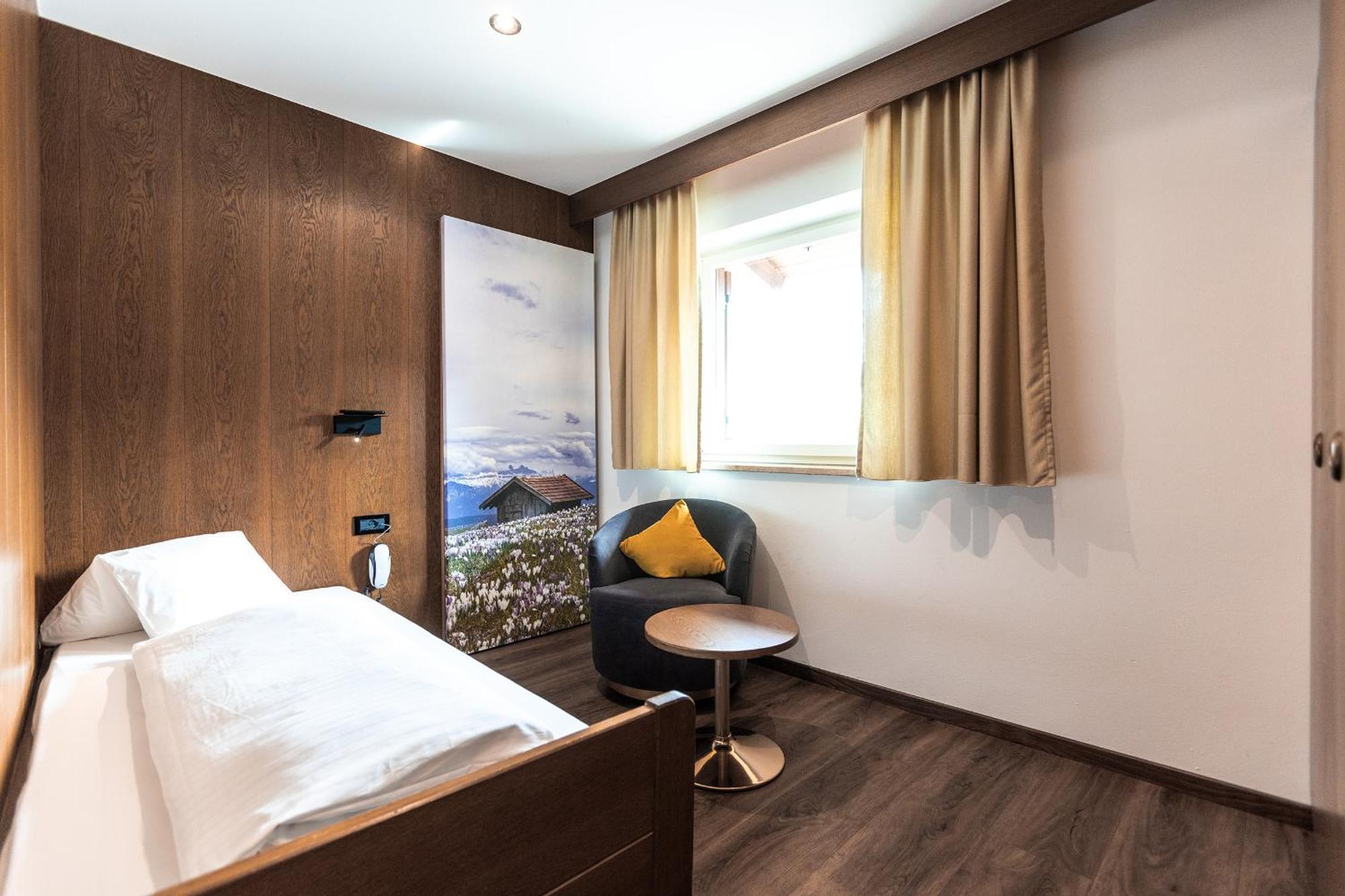 Hotel Zum Loewen - Al Leone Meltina Ngoại thất bức ảnh