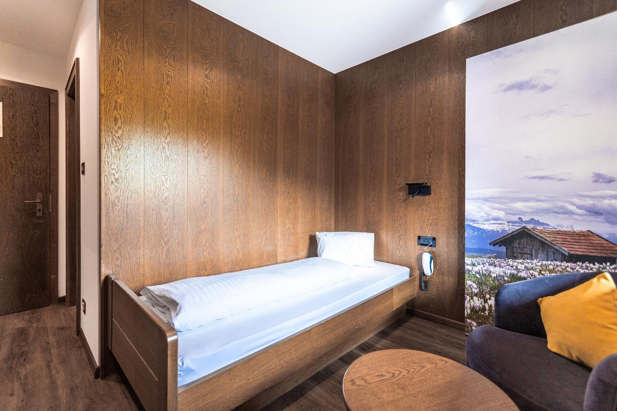 Hotel Zum Loewen - Al Leone Meltina Ngoại thất bức ảnh