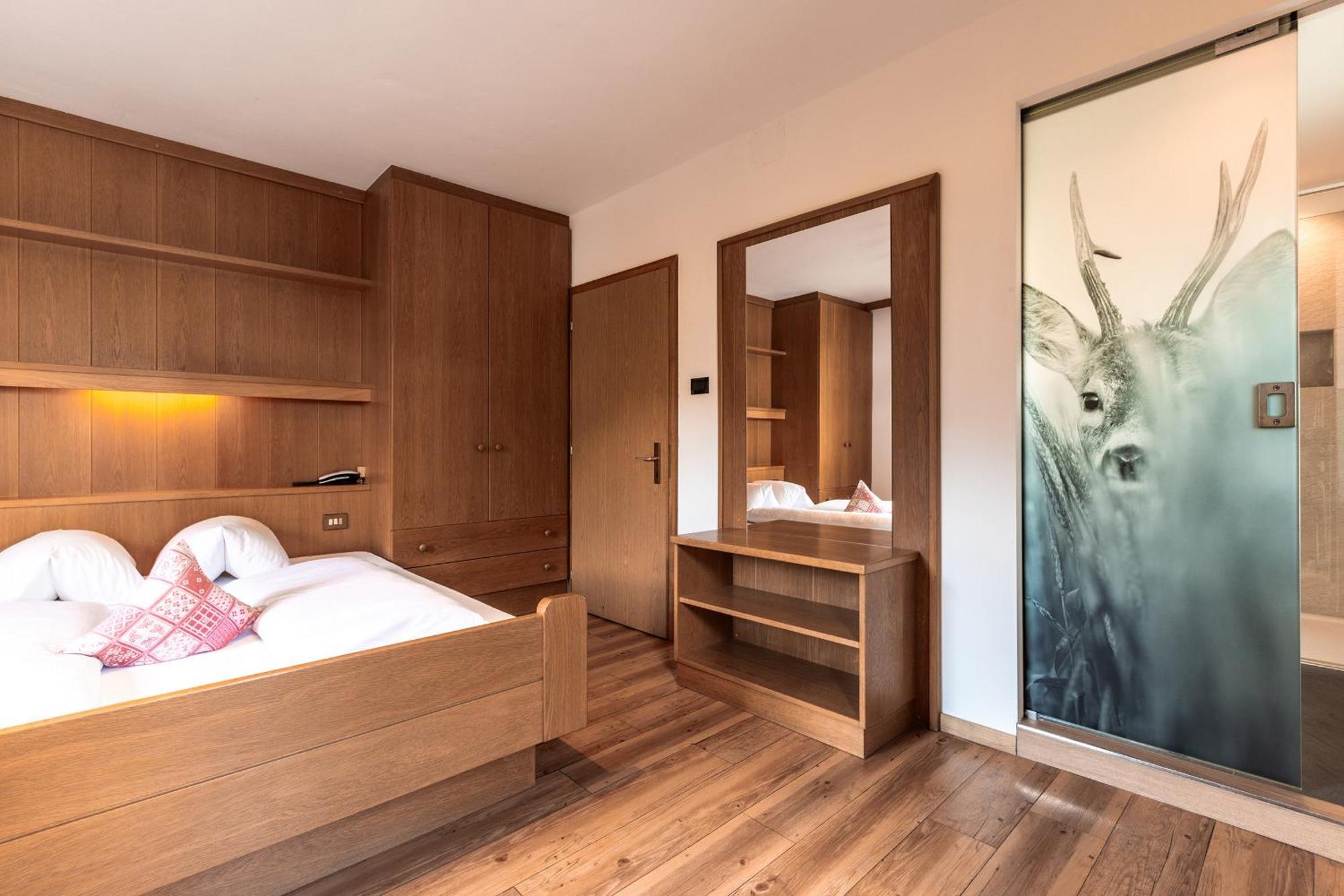 Hotel Zum Loewen - Al Leone Meltina Ngoại thất bức ảnh